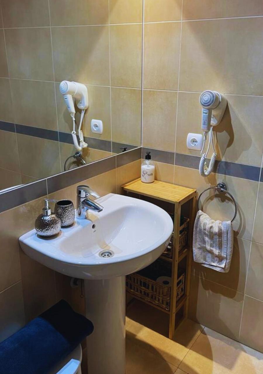 קלפה Esmeralda Suites מראה חיצוני תמונה