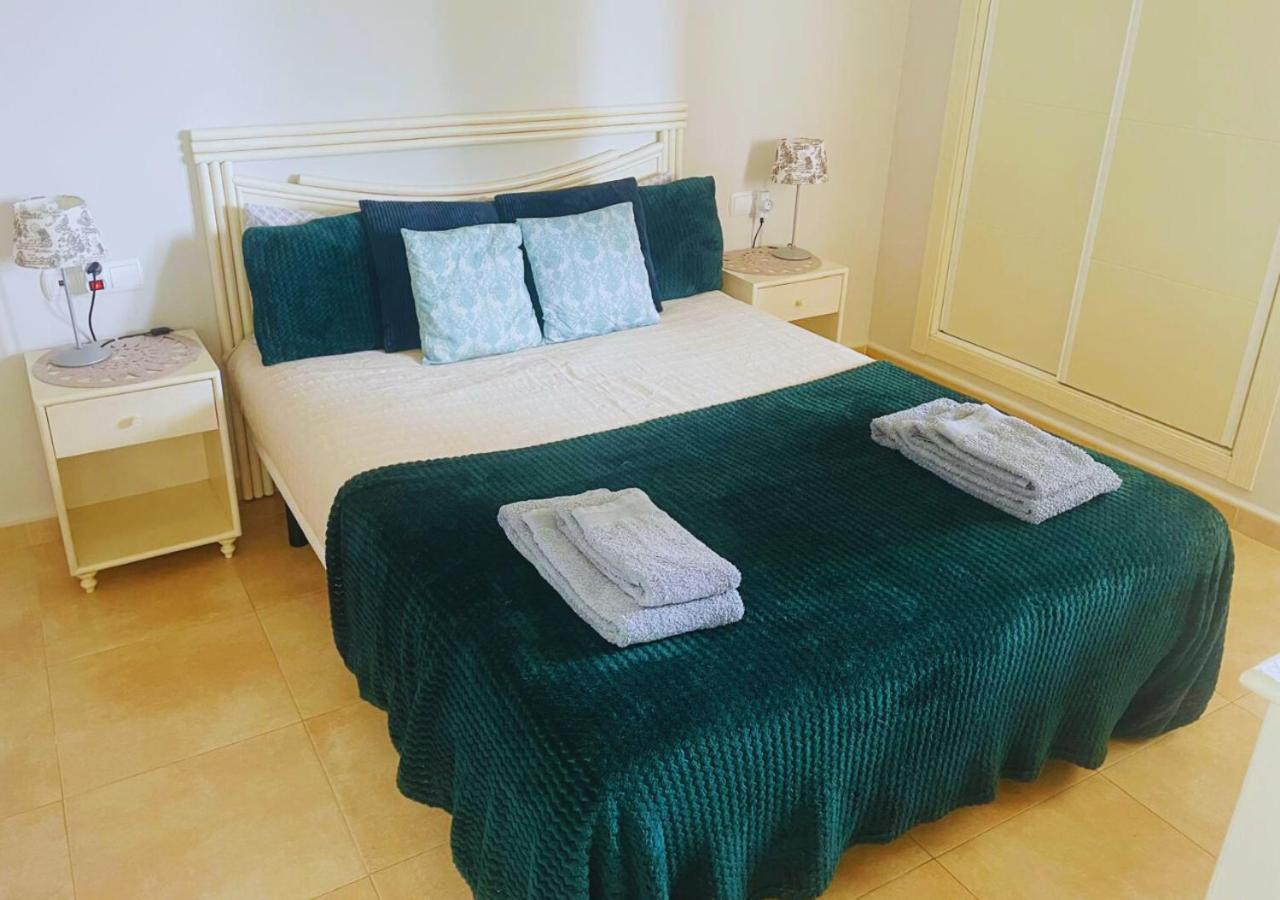 קלפה Esmeralda Suites מראה חיצוני תמונה